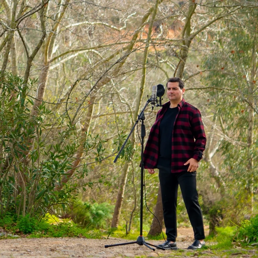 Bodrumlu Sanatçı Halil Bilkiç’ten Yapay Zeka Destekli “Çökertme” Klipi