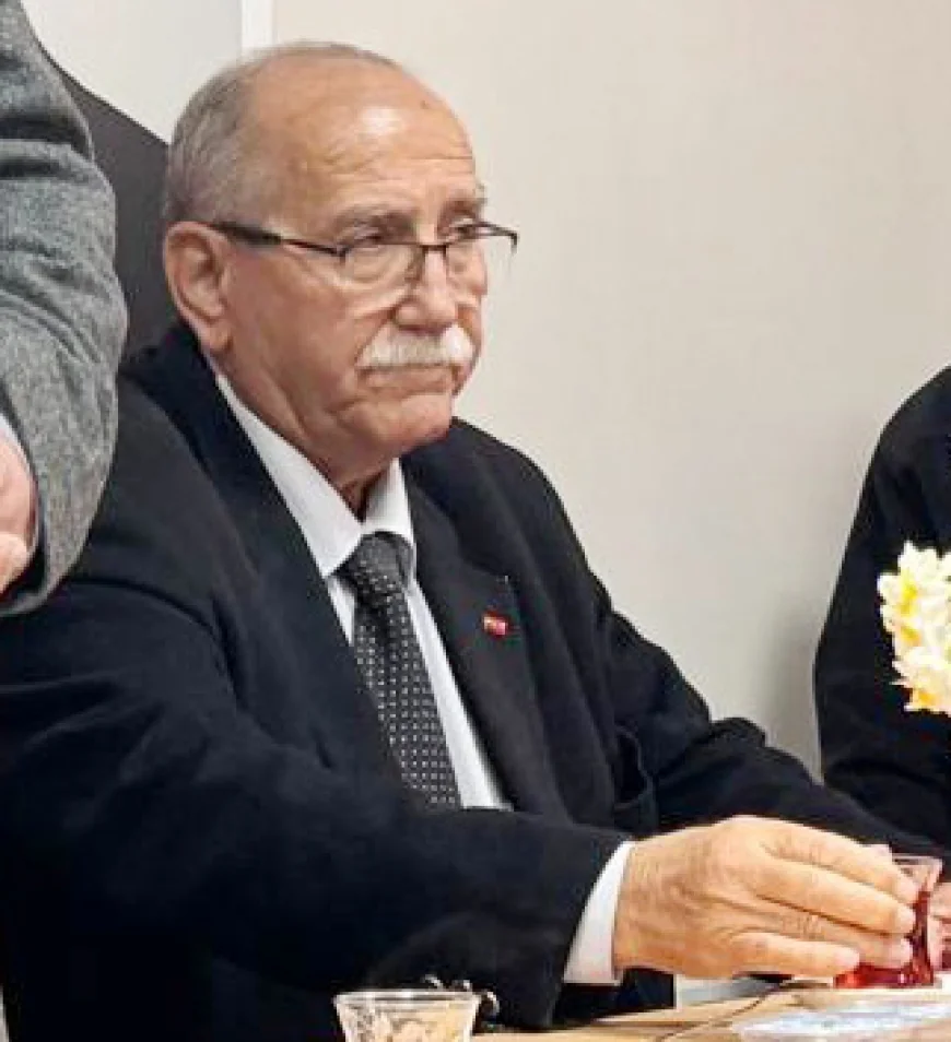 Tarlasındaki zeytinleri kestiren CHP İlçe Başkanı istifa etti