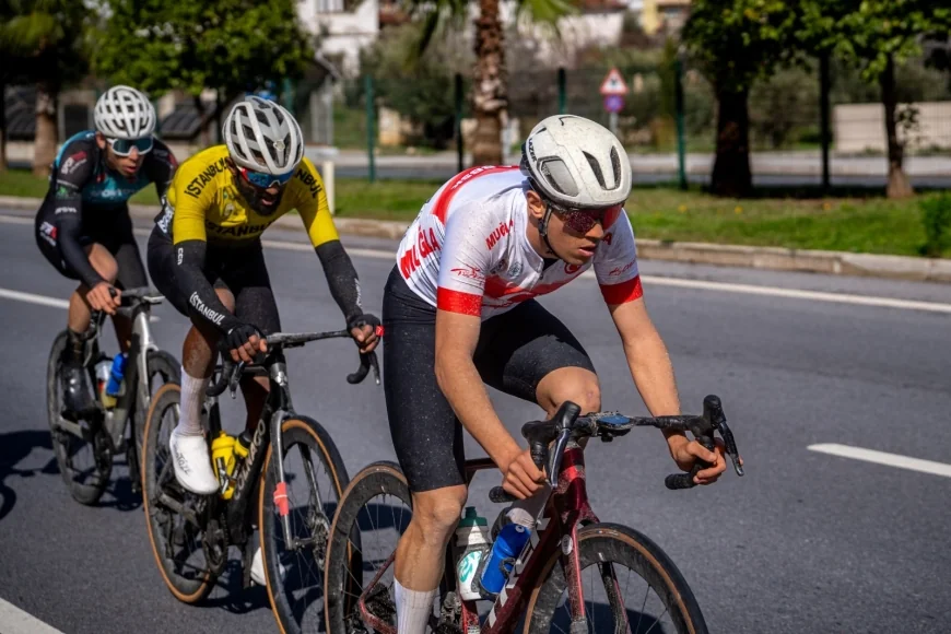 Muğlalı bisikletçilerin yarış performansları beğeni kazandı