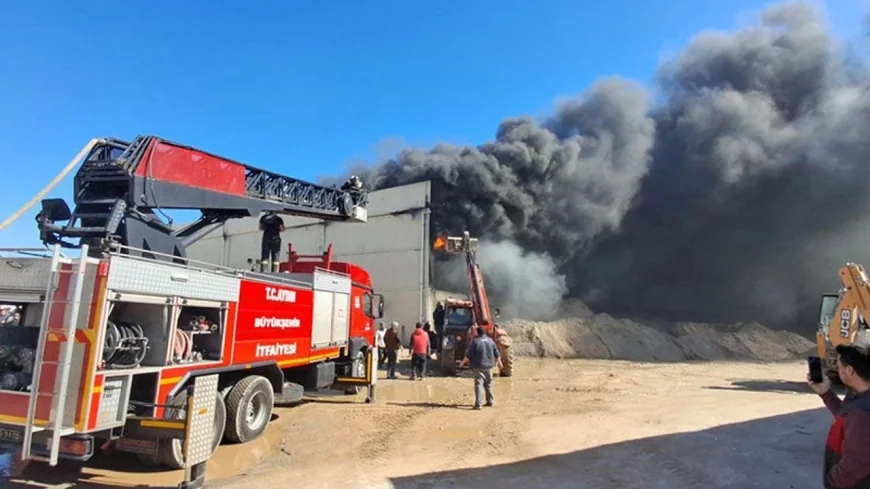 Sanayi Sitesi’nde ısınmak isterken dükkanı yaktılar