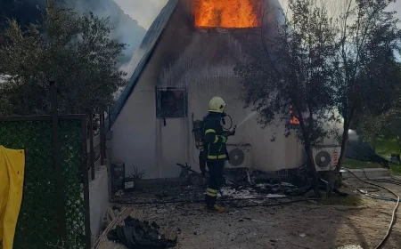 BUNGALOV EV YANGINDA KÜLE DÖNDÜ