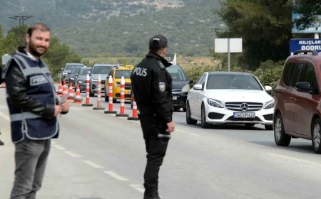 Yine akın akın Bodrum’a geldiler. 100 bin turist bekleniyor