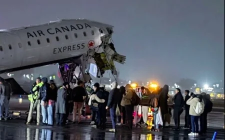 Havalimanında uçak ile itfaiye aracı çarpıştı, pilot ve yardımcısı öldü