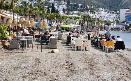 SAHİLLERDE İŞGAL KALKAR MI DEMİŞTİK? KALKMADI ÇOĞALDI...  Bodrum’da hayal kırıklığı yaratan sahil işgali uygulaması