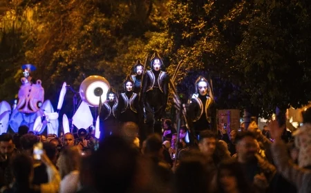    DEVLET TİYATROLARI- SABANCI   25. ULUSLARARASI ADANA TİYATRO FESTİVALİ RENKLİ GÖRÜNTÜLERLE BAŞLADI