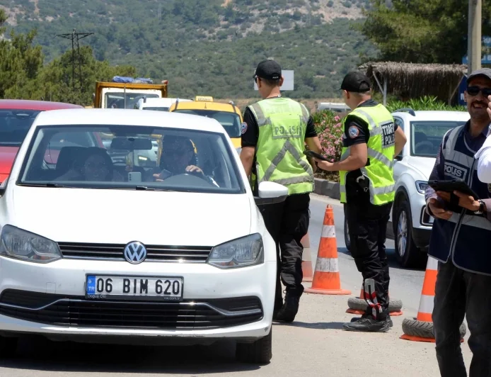 Sürücüler dikkat: Hız limitleri ve cezalar güncellendi