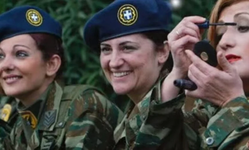Yunanistan tarihinde ilk   kez kadınları askere çağırıyor