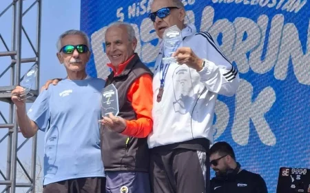 Bodrumlu Mehmet  Yavuz Vural İstanbul’da Yol Koşusunda Kürsüye Çıktı