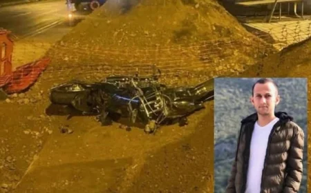 Yol kenarındaki toprak yığınına çarpan motosiklet sürücüsü yaşamını yitirdi