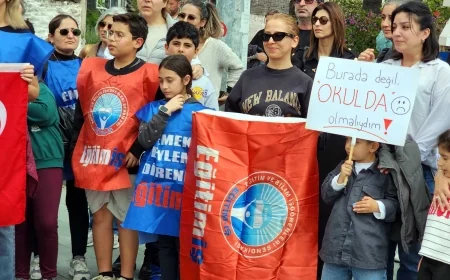 Okullar Kan gölüne dönüyor sorumlular hala izliyor ....  “Burada Değil Okulda Olmalıydım”