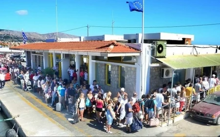 Türk turist akını Yunanistan’da Ege Adalarından anakaraya taştı