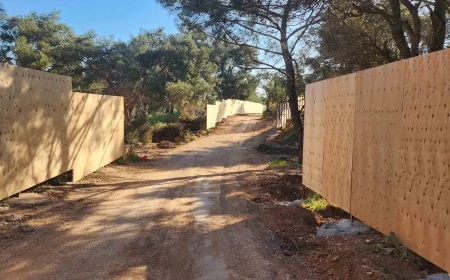 BODRUM’DA PARAVANLI ORMAN KATLİAMI  Bodrum’da  ORMAN- TARIM- DOĞAL SİT ALANINDA 3 milyar TL: lik turistik tesis projesi orman  katliamı ile başladı