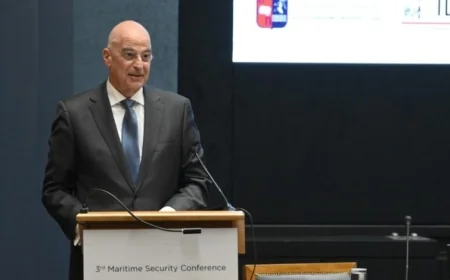 Saçmalamak Bedava: Yunan Savunma Bakanı Dendias “Ege ve Akdeniz’de heryerden çok sayıda stratejik füze ile karşılık veririz”