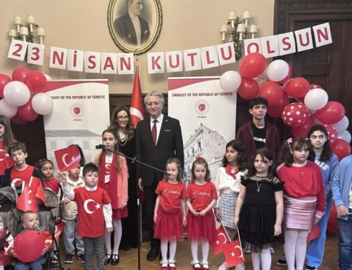 Atina'da 23 Nisan Ulusal Egemenlik ve Çocuk Bayramı  kutlandı