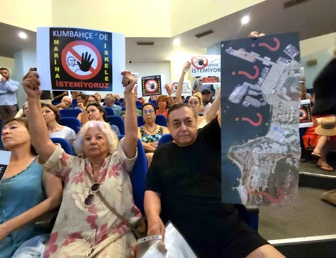 Bodrum'un iki halk plajında liman projesine sert tepki