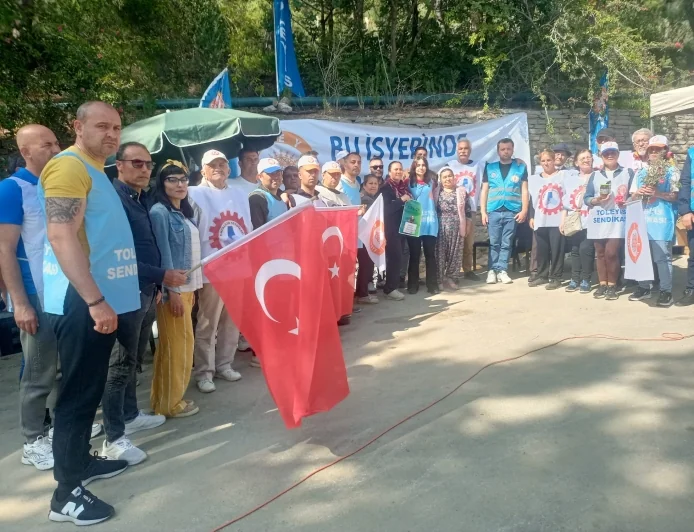 BODRUM’DA GREVE GİDEN SEA GARDEN OTEL İŞÇİLERİNE DESTEK YAĞIYOR