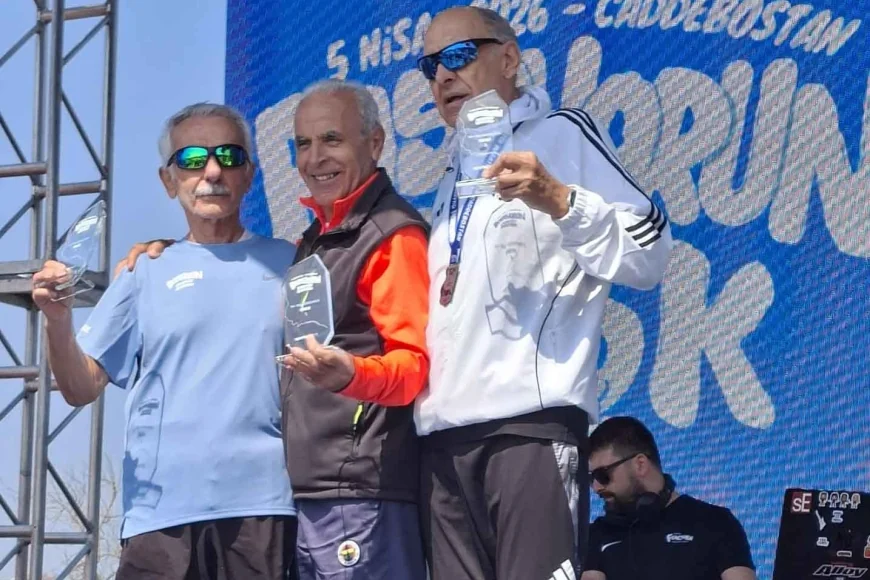 Bodrumlu Mehmet  Yavuz Vural İstanbul’da Yol Koşusunda Kürsüye Çıktı