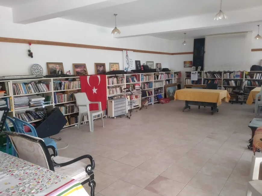 AKDER BİNASINI BELEDİYE BOŞALTMAK İSTİYOR TEPKİLER ARTIYOR