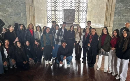 Bodrum’un liseli öğrencileri   Ata’sının huzurunda
