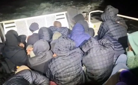 Milas açıklarında 28 düzensiz göçmen yakalandı.