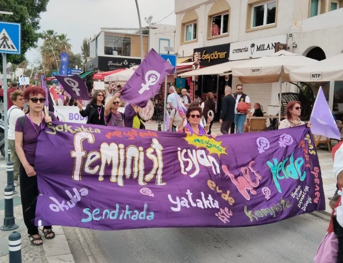 Muğla’da ard arda gelen kadın cinayetlerine kadınlardan sert tepki “Erkek şiddetine karşı barikattayız”