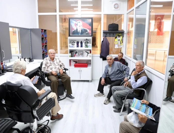 Belediye’den ÜCRETSİZ halk berber hizmeti