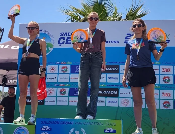 Salomon Çeşme Yarı Maratonu’nu Kantarmış ve Anter şampiyon olarak tamamladı