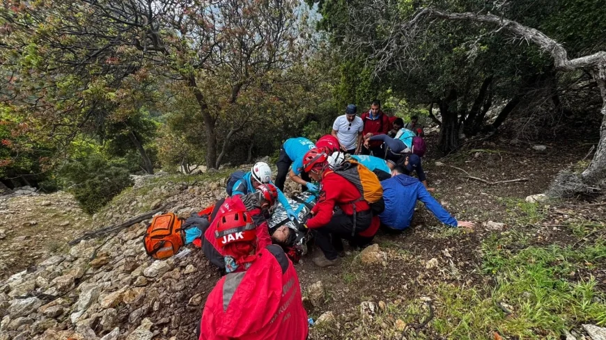 FETHİYE’DE LİKYA YOLU’NDA YARALI KURTARILDI