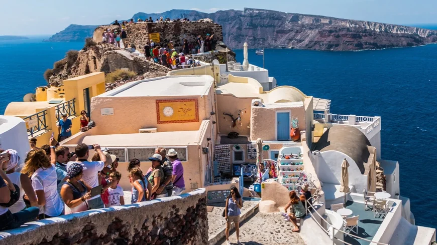 Türkler akın ediyordu: Çok turist gelmesin diye kısıtlama getirildiler