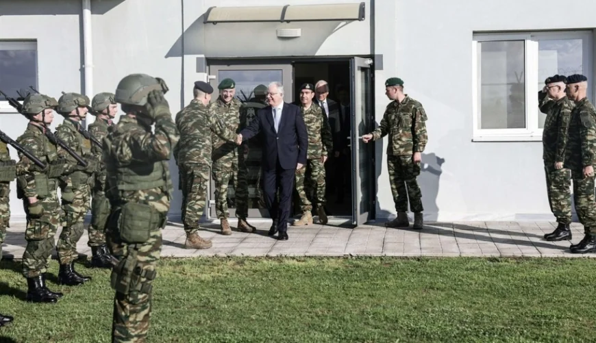 Yunan Cumhurbaşkanı Tasulas Türkiye sınırına geldi bu mesajı verdi  “Türkiye İle Sınırlarımız Tartışmaya Kapalıdır”