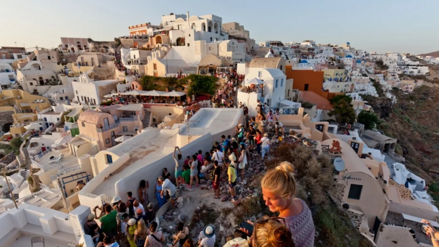 Ege adaları turistten boğuldu, Yunanlı turizmci bunaldı, adalar için alarm zillerinin çaldığı açıklandı