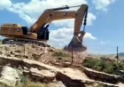 Akbelen’de iş makineleri kabusu evlere 10 metre kadar yaklaştı köylü sokağa fırladı