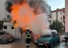 Mahalle Arasında Park Halindeki Karavan Alevlere Teslim Oldu