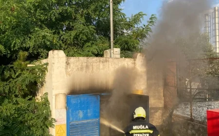 AYDEM'İN TRAFOLARINDA YANGIN SEZONU BAŞLADI. ÇOCUK PARKLARINDAKİ TRAFOLAR TEHLİKE YUVASI
