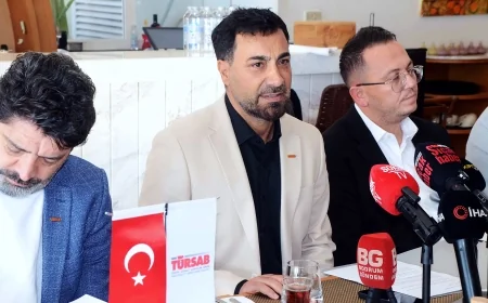 TÜRSAB BAŞKANI ENVER KANTARMIŞ ..MİLAS-BODRUM HAVALİMANI’NDA TÜRSAB DESKİ HİZMETE SUNULDU