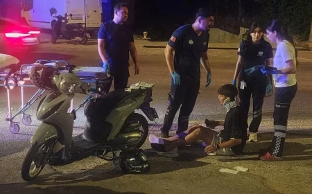 Torbada İki Motosiklet Çarpıştı: 3 Genç Yaralandı