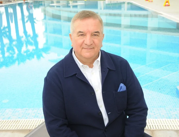 TURİZMCİLERİN DANIŞTAY KARARI DEĞERLENDİRMESİ “AYNI TURİSTE HİZMET EDEN BİRİNE VERGİ DİĞERİNE MUAFİYET ADALETİ ZEDELER”