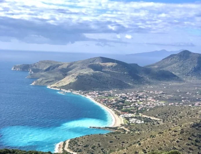 Datça’nın Cennet koyları parsel parsel satılıyor