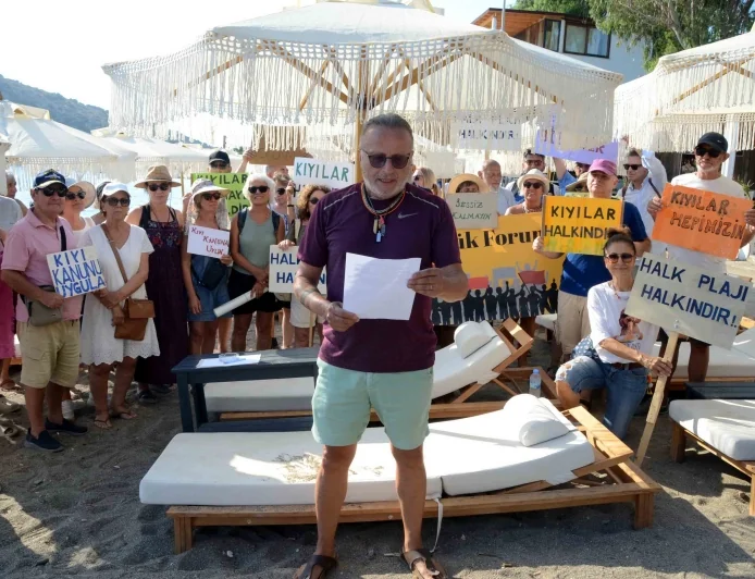Bodrum sahillerinde “Kıyılar halkındır halkın kalacak” eylemleri Gümüşlük’ten başladı