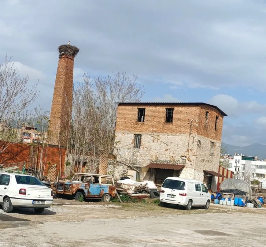 TARİHİ ZEYTİNYAĞI FABRİKA BACASI TESCİL EDİLDİ!