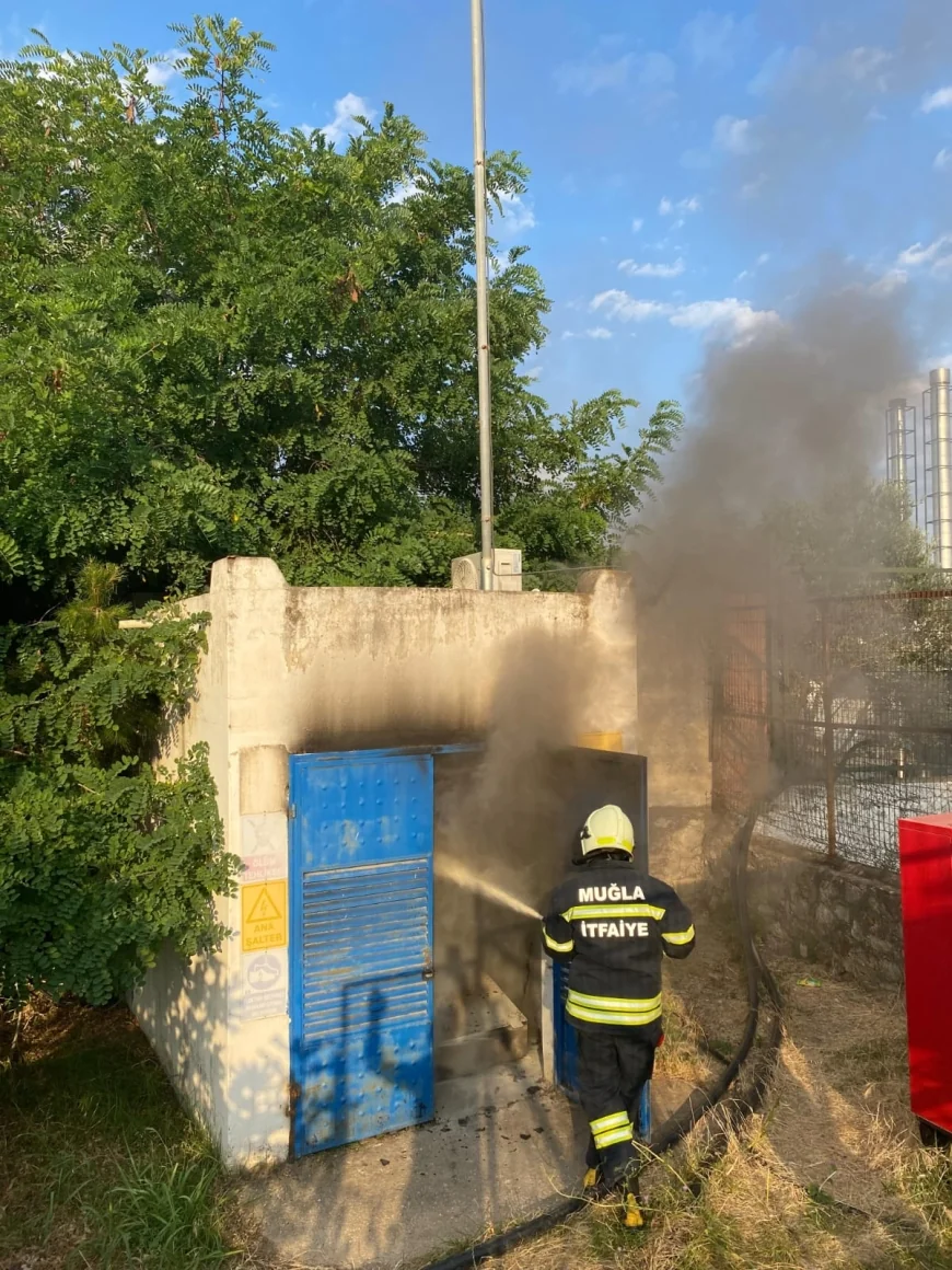 AYDEM'İN TRAFOLARINDA YANGIN SEZONU BAŞLADI. ÇOCUK PARKLARINDAKİ TRAFOLAR TEHLİKE YUVASI