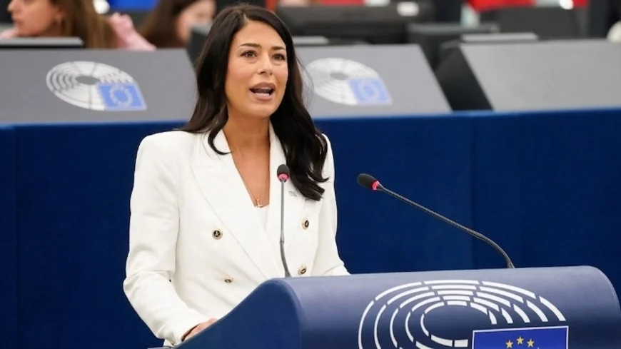 AP’de Birileri Bu “Türk Düşmanına” Dur Demeli! “Kapıyı Türkiye’nin Üstüne Kilitlemeli ve Anahtarı Da Denize Fırlatıp Atmalıyız!“