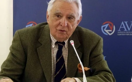 BÜYÜKELÇİLERİN DUAYENİ PULAT TACAR BODRUM'dA YAŞAMINI YİTİRDİ