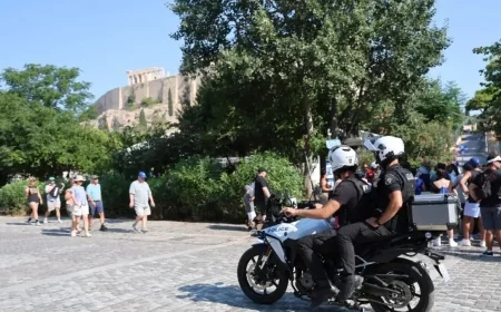 Dünyaca ünlü tarihi mekanda ABD li turistlere bıçaklı saldırı, 2 yaralı