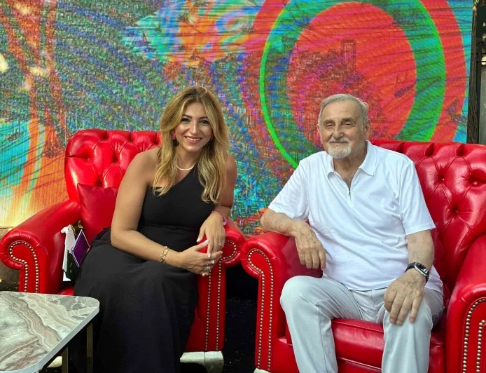 Ünlü sanatçı Devrim Erbil’den Bodrum mandalini koruma projesine anlamlı destek