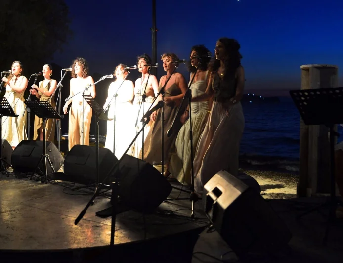 Gümüşlük müzik festivali kadınların tınıları ile başladı