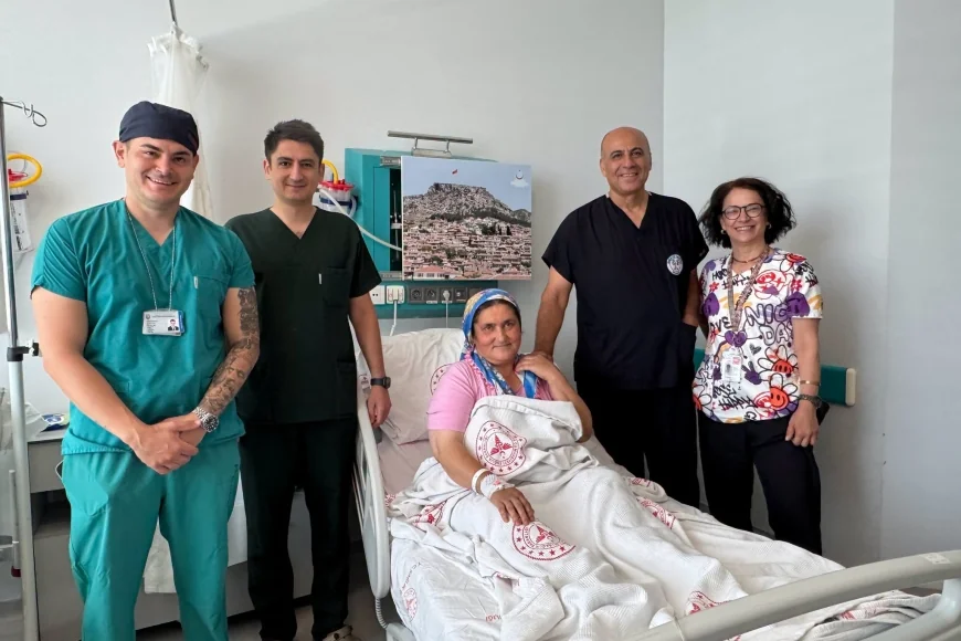 Muğla'da Bir İlk: 4 Santimetrelik Böbrek Taşı ECIRS Yöntemiyle Tek Seansta Temizlendi
