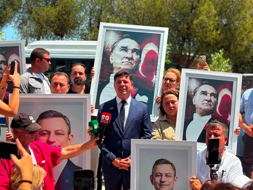 Muğla’da CHP’liler  Genel Merkez Yolları Ayırdı: Yeni Bina Hizmete Girdi