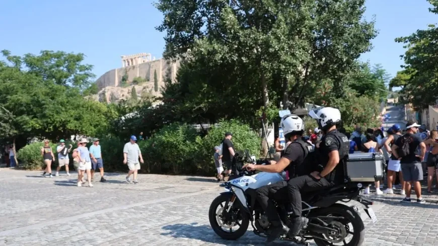 Dünyaca ünlü tarihi mekanda ABD li turistlere bıçaklı saldırı, 2 yaralı