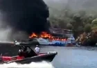 Tur teknesi alev alev yandı 115 kişi denize atlayarak kurtuldu